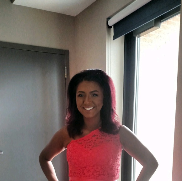 Meet your Posher, Kadi - Picture 1 of 1